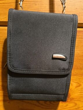 Travelon Black Compact Crossbody Organizer